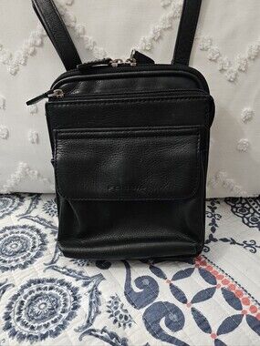 FINAL..Fossil Black Leather Crossbody